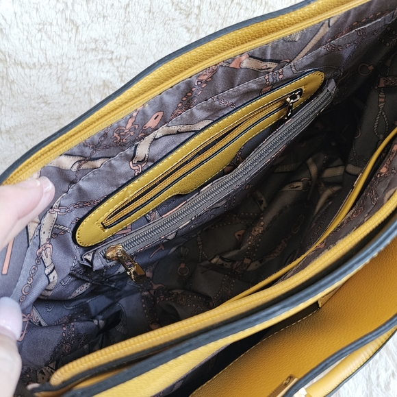 Large Yellow Tote Satchel - Picture 3 of 8